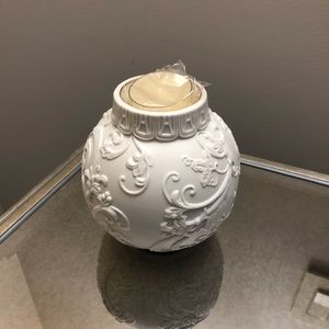 Lenox votive candle holder. New in box.